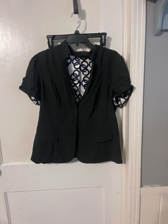 Maurices Jackets & Blazers - Maurices Black Short-Sleeve Blazer with Patterned Lining
